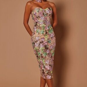 Tiana floral midi dress in nude/combo Medium